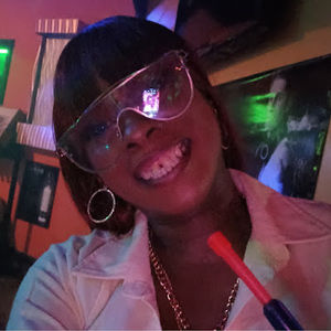 Meet your Posher, Sherry